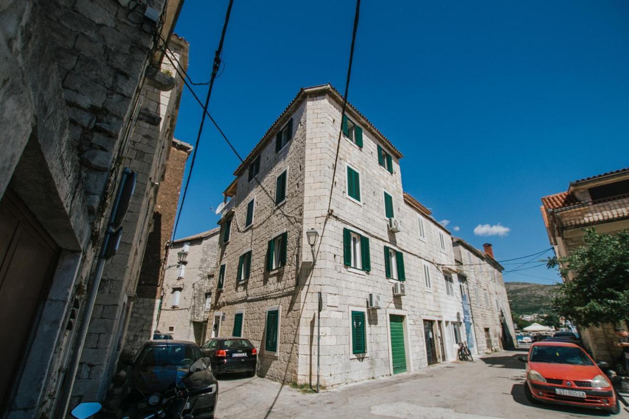 Apartments Ivana Traù Esterno foto